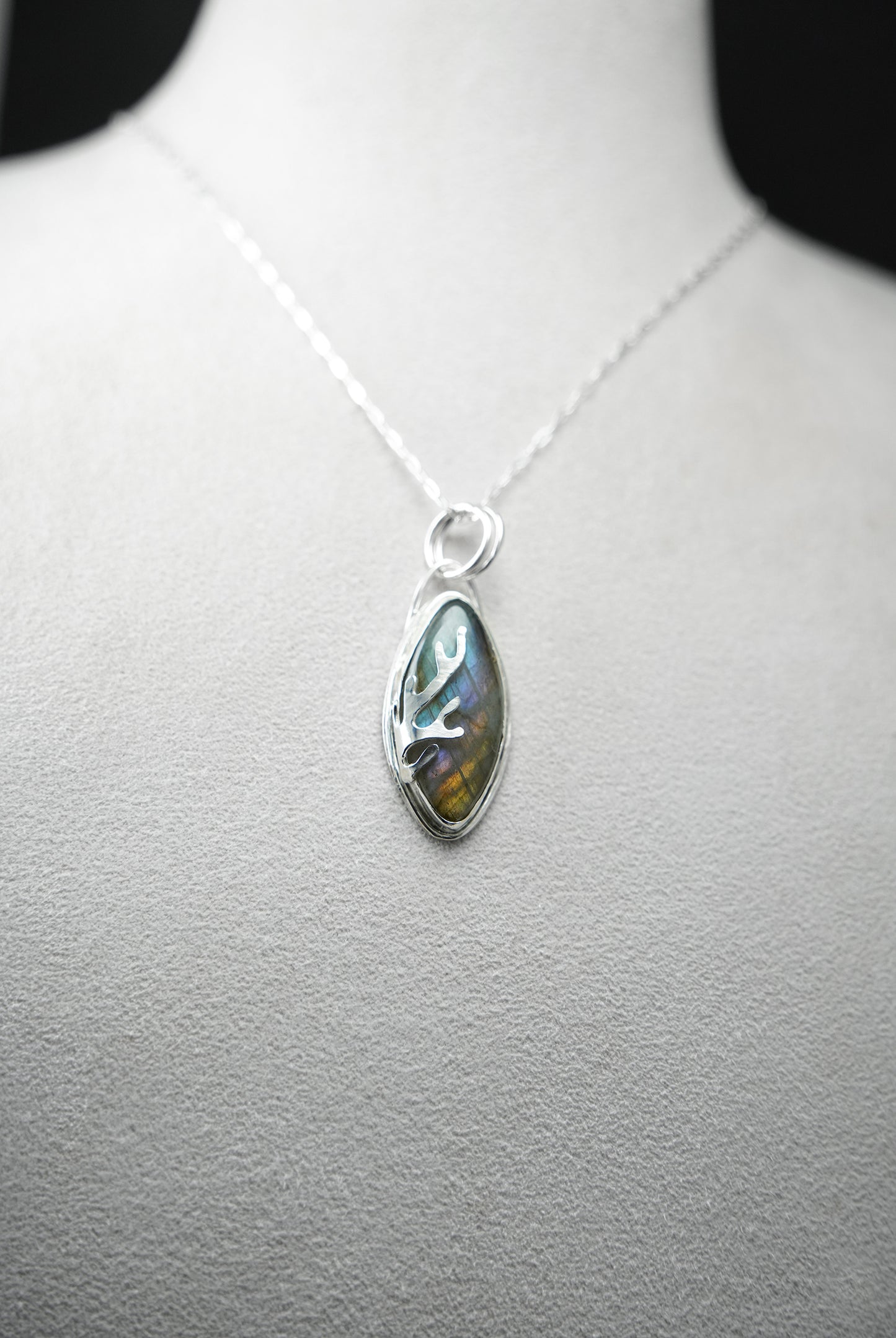 
                  
                    Navette Labradorite Decorative Coral Inspired Sterling Silver Pendant - lt. rainbow cutout back
                  
                