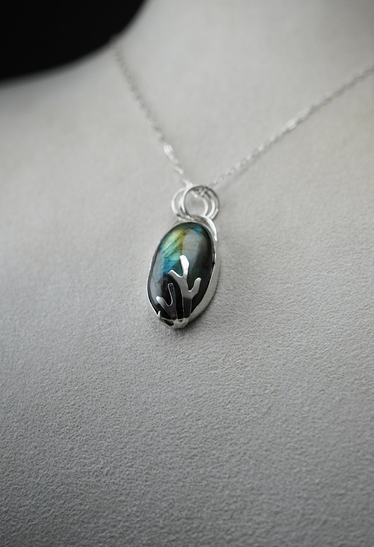 
                  
                    Oval Labradorite Decorative Coral Inspired Sterling Silver Pendant - green cutout back
                  
                