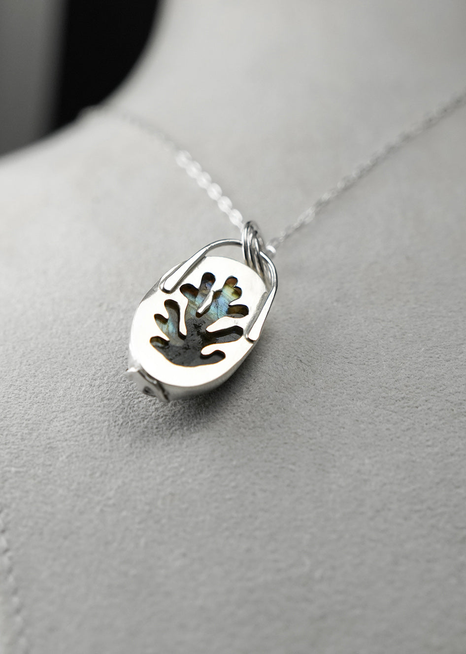 
                  
                    Oval Labradorite Decorative Coral Inspired Sterling Silver Pendant - green cutout back
                  
                