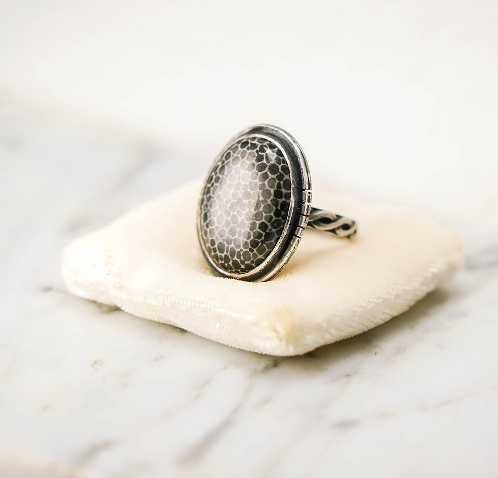 Fossilized Coral Oval Sterling Silver Patina Ring - Size 7