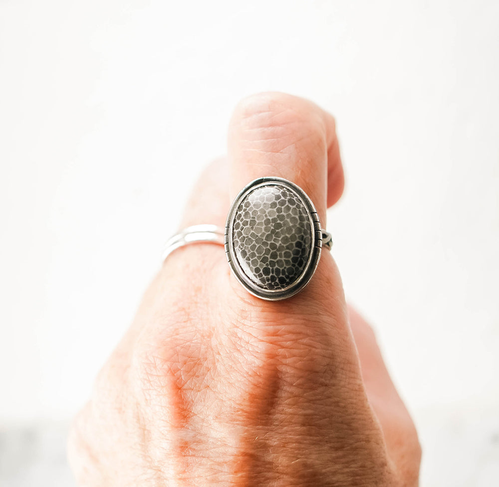 
                  
                    Fossilized Coral Oval Sterling Silver Patina Ring - Size 7
                  
                