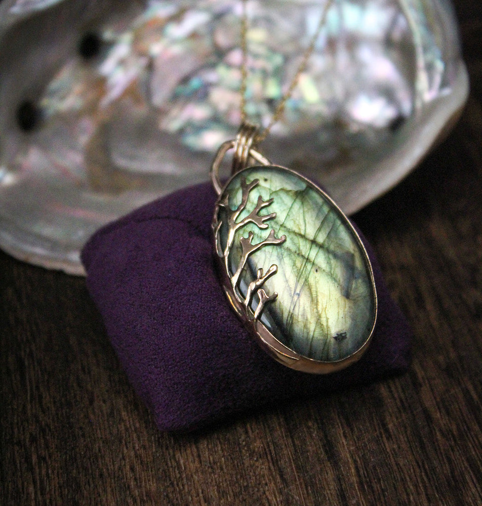 
                  
                    Oval Green Labradorite Decorative Coral Inspired Pendant in 14K Gold Fill
                  
                