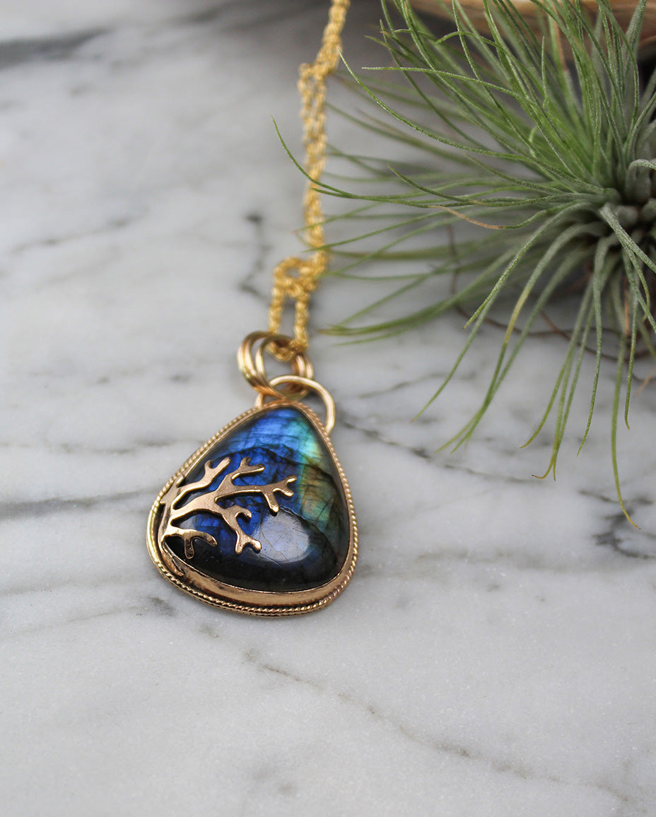 
                  
                    Teardrop Blue Green Labradorite Decorative Pendant in 14K Gold Fill
                  
                