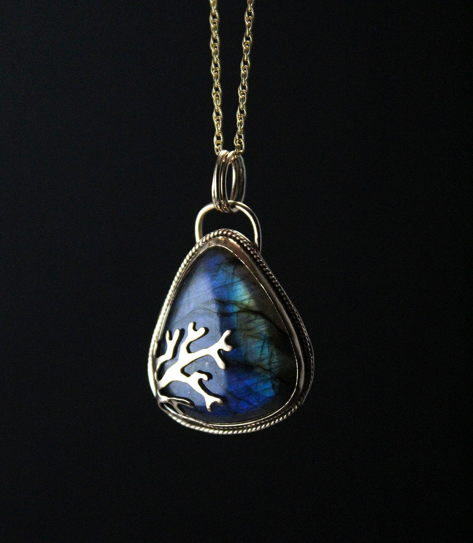
                  
                    Teardrop Blue Green Labradorite Decorative Pendant in 14K Gold Fill
                  
                