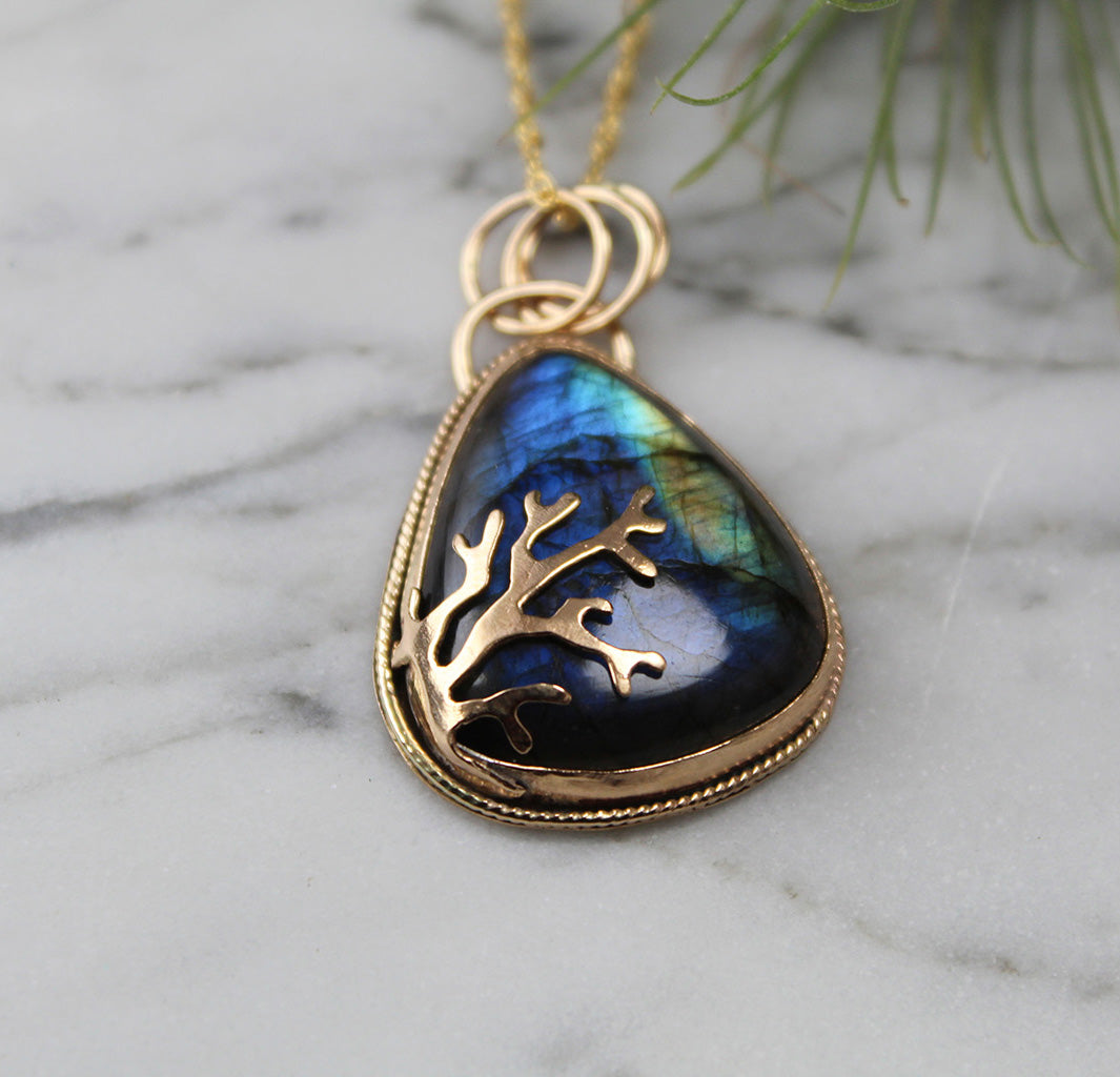 
                  
                    Teardrop Blue Green Labradorite Decorative Pendant in 14K Gold Fill
                  
                