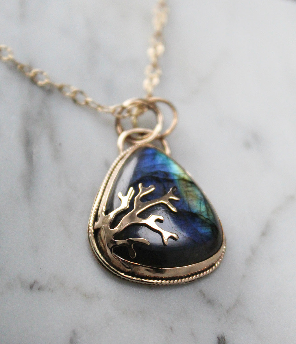 
                  
                    Teardrop Blue Green Labradorite Decorative Pendant in 14K Gold Fill
                  
                